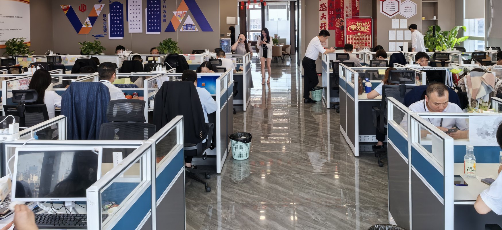 貴州銀易袋信息咨詢服務(wù) 專業(yè)助力，信息賦能